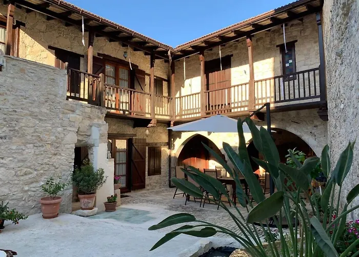 Afames House - Beautiful Traditional House