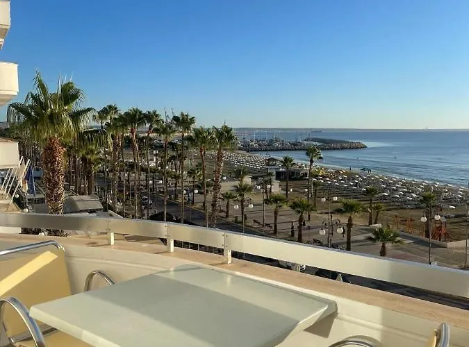 Alex Beach Apartment 34
