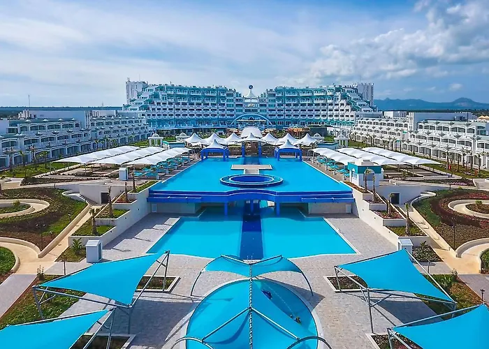 Limak Cyprus Deluxe Hotel