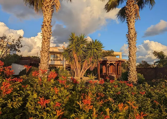 Villa Pontus - Stunning Views & Privacy In Beautiful Garden With Pool & Hot Tub