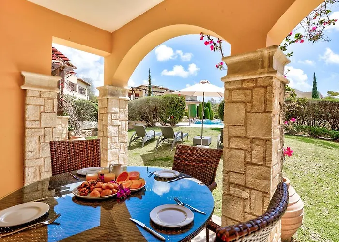 2 Bedroom Apartment Asulon With Communal Pools, Aphrodite Hills Resort