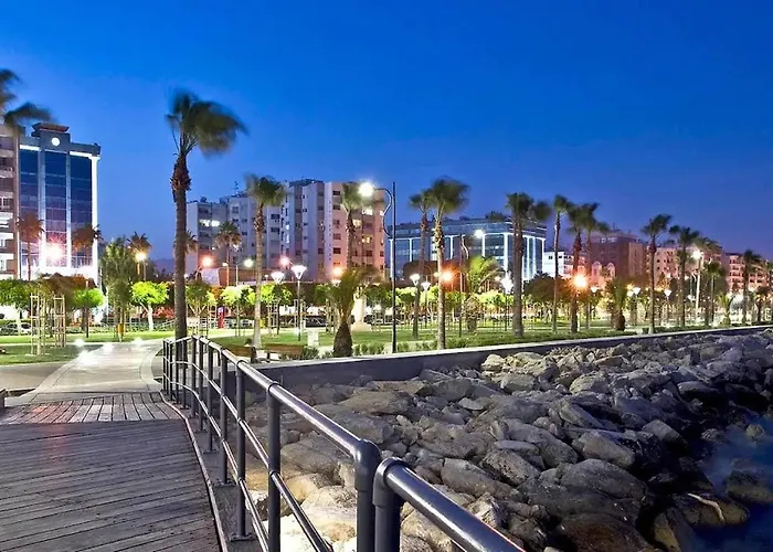 Sea Front & City Center, Amazing Sea View