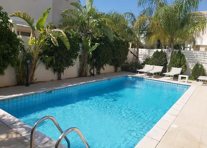 Anthorina Villa 10