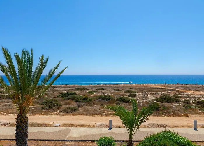 Protaras Seafront Villa Violetta