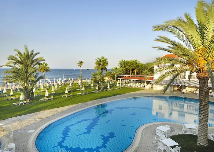 Akti Beach Hotel & Village Resort