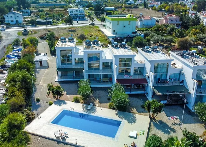Spacious Three-Bedroom Apartment With Sea View A3