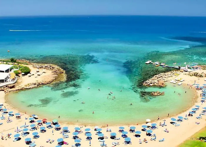 Marlita Beach Hotel Apartments