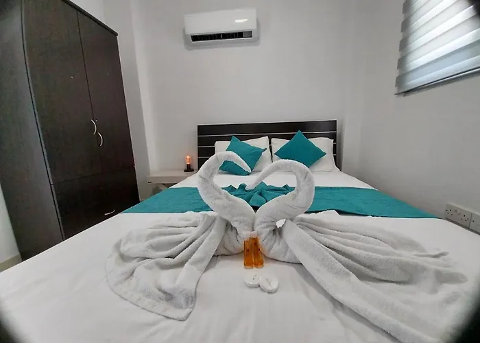 Aquamarine Central Apartment