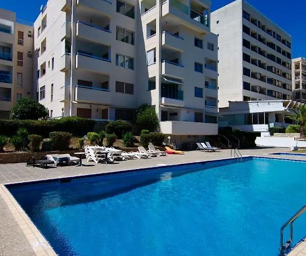 Gulf Palace Apartments