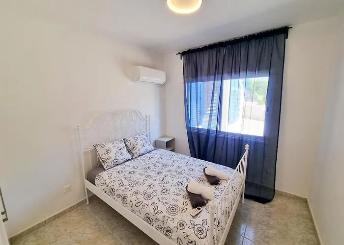 Beach Vibes Beachfront Apartment