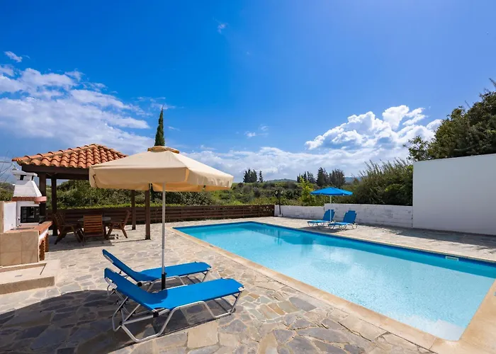 Villa Ira Finiki
