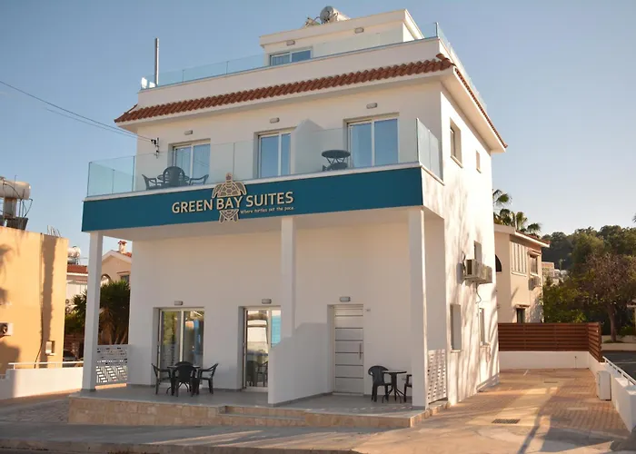 Green Bay Suites