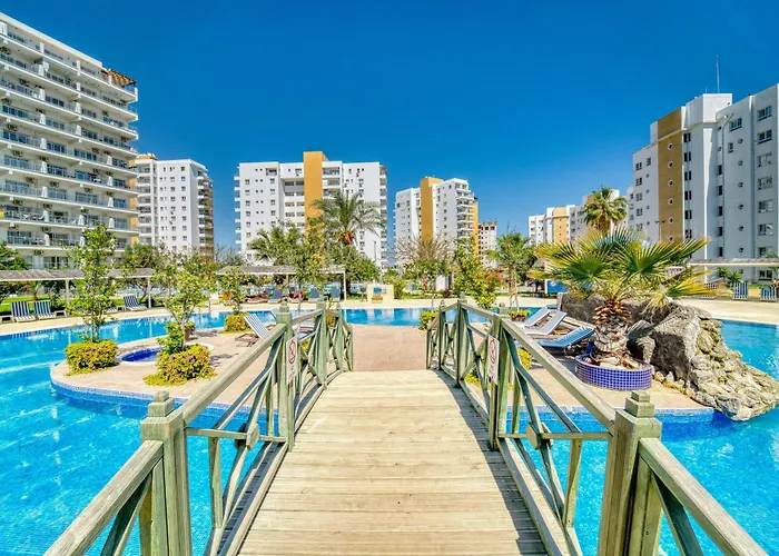 Stunning 2 Bedroom Holiday Home In 5-Star Resort