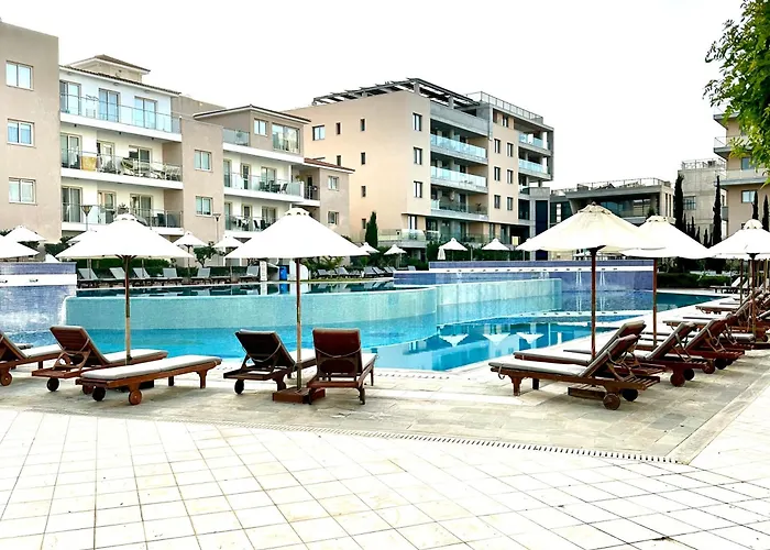 Elysia Park - 2 Bed Seaview Apt