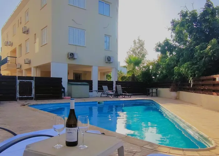 Pantelia Apartment Paralimni
