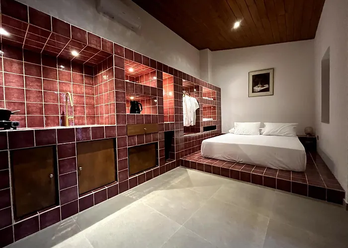 Stin Avli Tou Pavlou Guest House