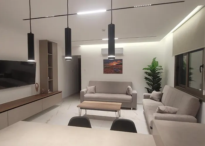 Iolena Seaview Apartment