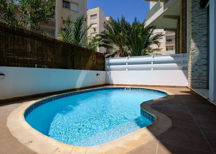 Paradise Apartment With Private Pool & Sea View