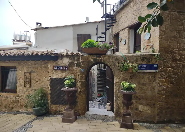 The Little Stone House -Kucuk Das Ev -