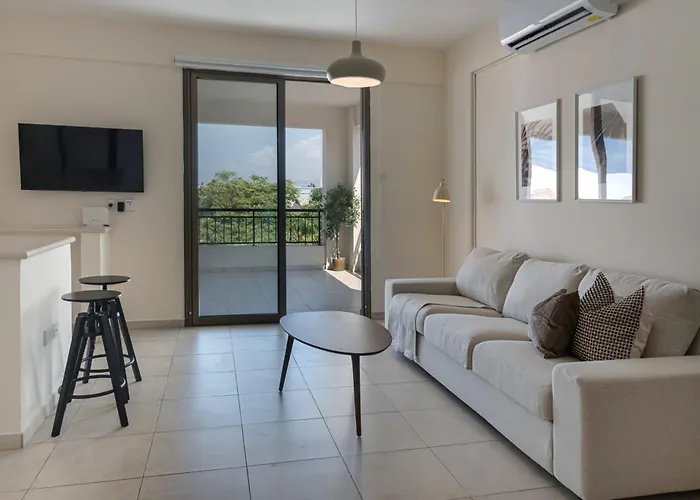 Phaedrus Living Paphos Old Town Seaview Flat