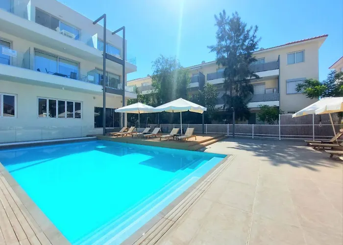 Mythical Sands Resort - Antonios