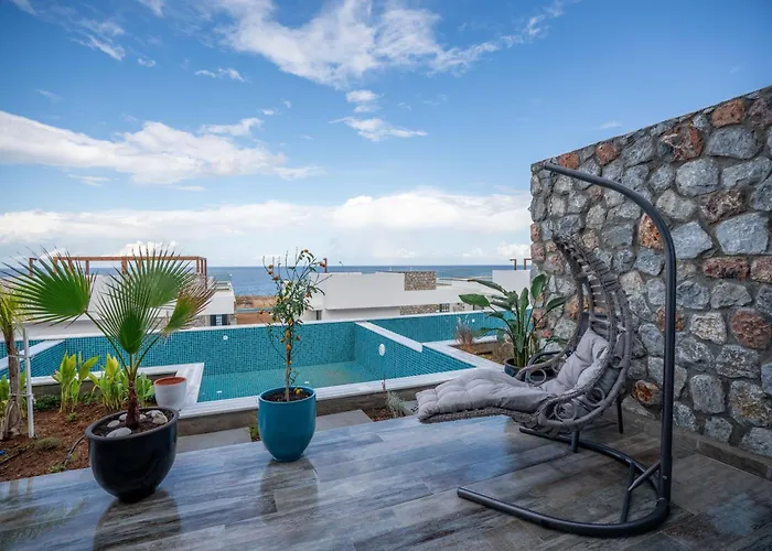 Oceanfront Oasis With Private Pool Stunning Views