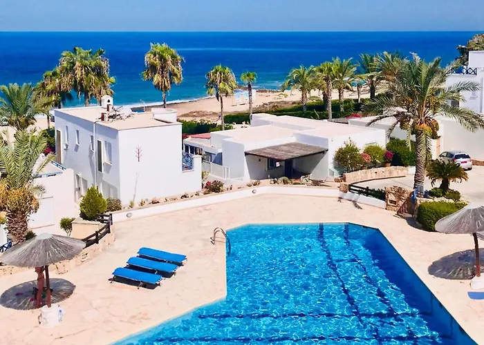 Sunset Deluxe Villa And Studios