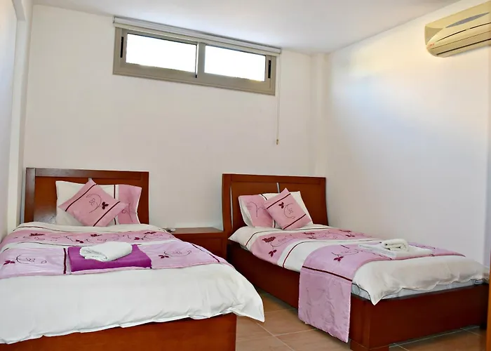 Villa Saraliana Sandy Beach Villas - Heated Pool - Jacuzzi - Private Beach Area