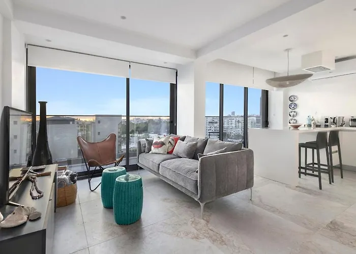 Luxury Beachfront Apartment