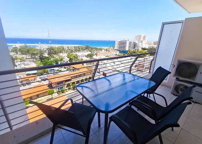 Paradise Palms Seaview Apartment