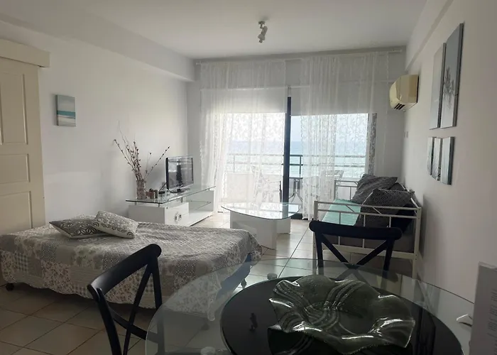 Krasas Beach Apartments