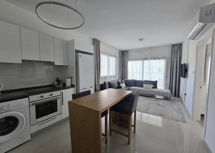 Luxury Apartment With Pool View At Caesar Resort