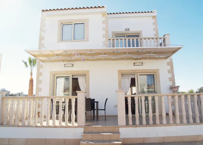 Villas Ithaca Protaras