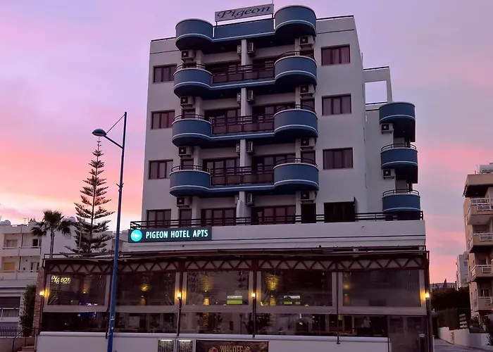 Pigeon Beach Hotel Apartments