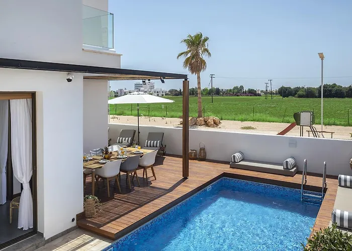 Chris Le Mare Luxury Villa