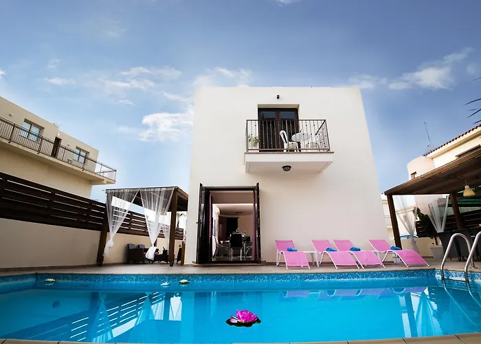 Luxury Villa Regina
