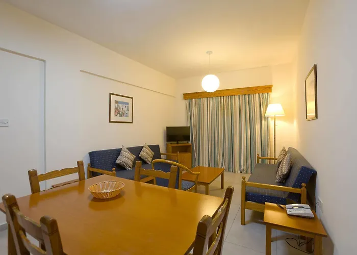 Kefalos Damon Hotel Apartments