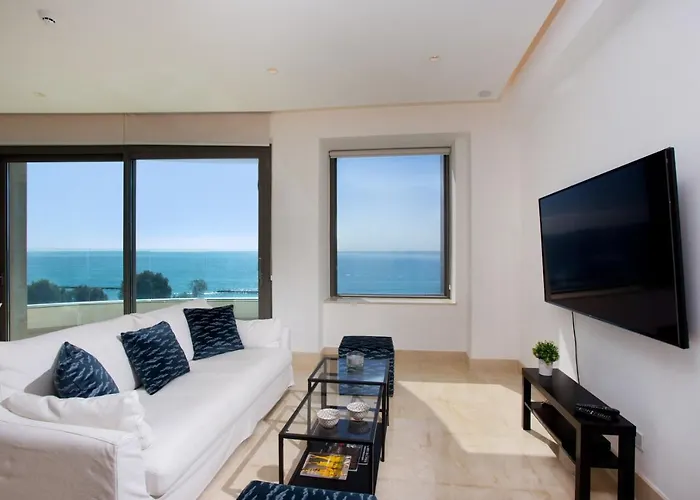 The Arc Ship Exclusive Apartment