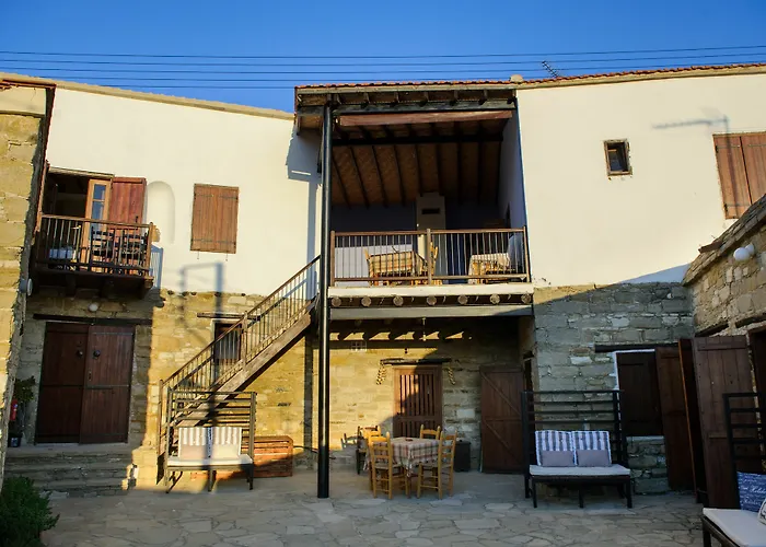 Teacher\'S House