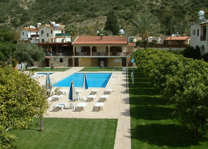 Pelekanos Apartments