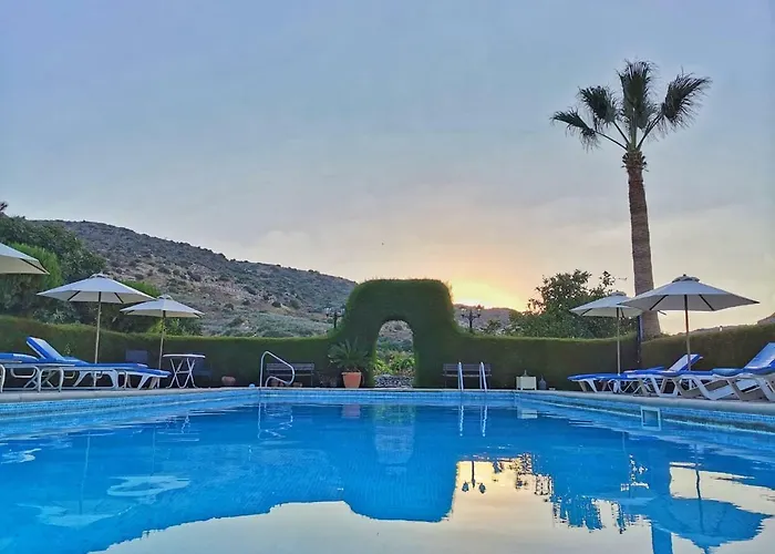 Ampelokipi Holiday Apartments