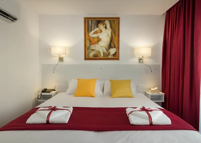 Art & Wine Boutique Hotel