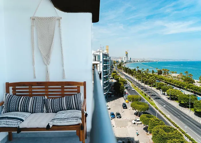 Just A Seaview Apt. * Top Location * City Center *