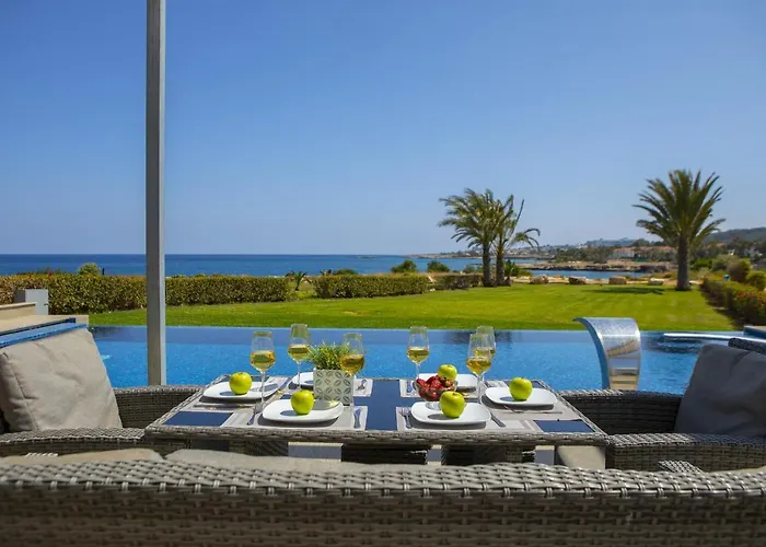 Protaras Seafront Villa Infinte Aretousa