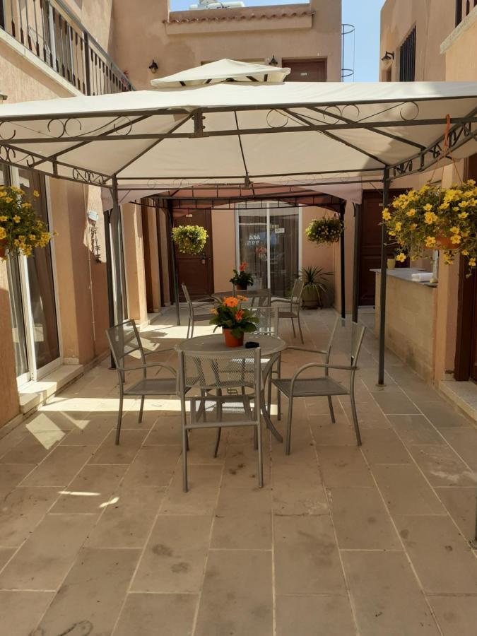 Irene's Aparthotel 2*