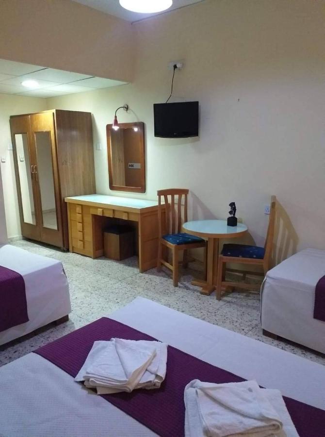 Minaides Hotel 2*