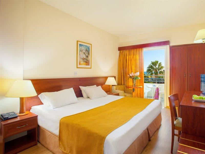 Kapetanios Hotel