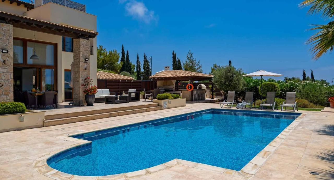 4 Bedroom Lofou With Private Pool And Sea Views, Aphrodite Hills * Kouklia