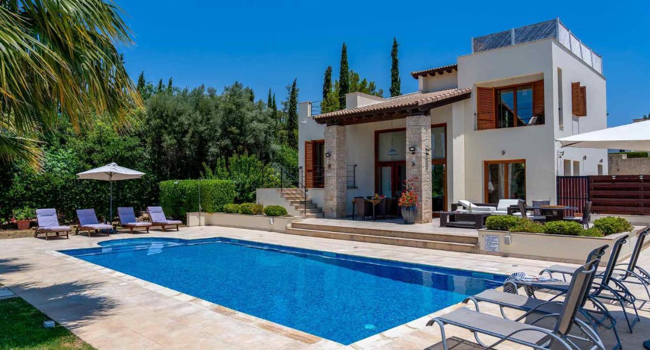 4 Bedroom Lofou With Private Pool And Sea Views, Aphrodite Hills