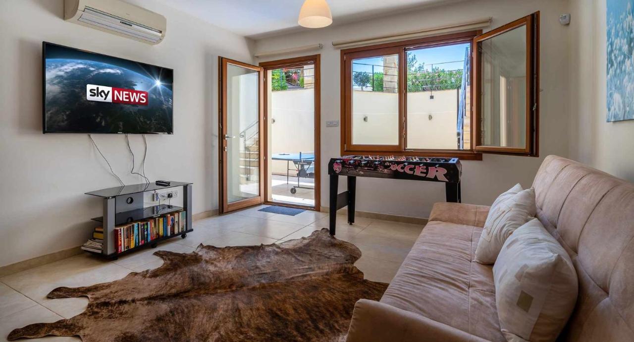 Pousada 4 Bedroom Lofou With Private Pool And Sea Views, Aphrodite Hills